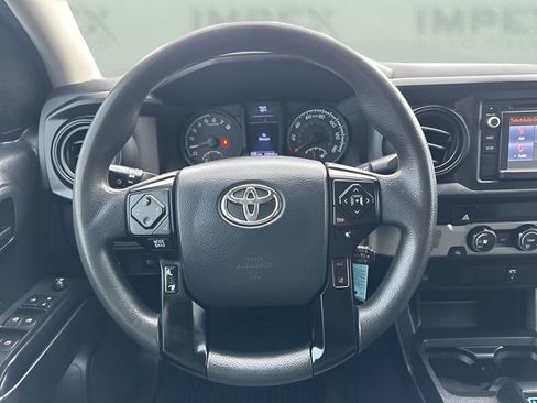 Used 2019 Toyota Tacoma SR image 12