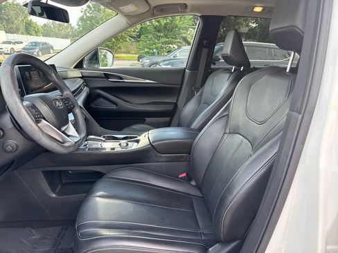 Used 2023 INFINITI QX60 Luxe w/ Cargo Package FWD image 12