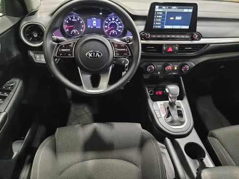 Used 2021 Kia Forte LXS FWD image 22