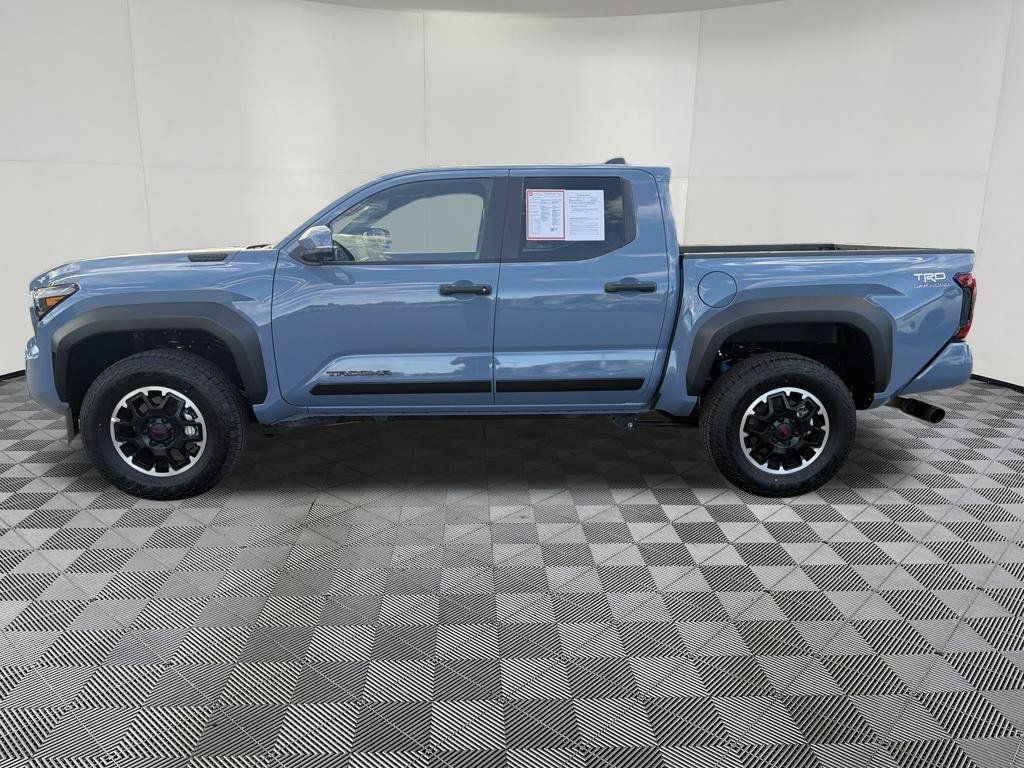 Used 2026 Toyota Tacoma TRD Off-Road w/ TRD Off Road Premium Package AWD/4WD image 4