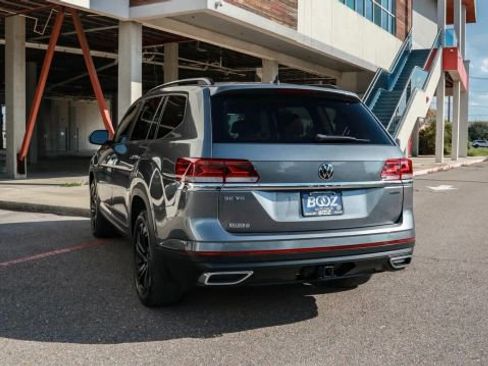 Used 2023 Volkswagen Atlas SE w/ Black Wheel Package image 7