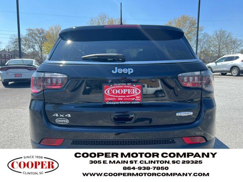 Used 2024 Jeep Compass Latitude image 31