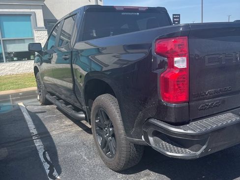 Used 2025 Chevrolet Silverado 1500 Custom w/ Turbomax Blackout Package AWD/4WD image 3