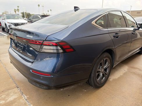 Used 2023 Honda Accord EX-L image 7