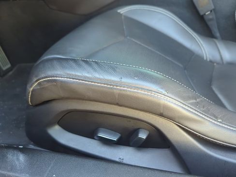 Used 2021 Chevrolet Corvette Stingray Coupe w/ 1LT image 10