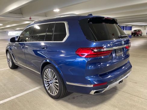 Used 2021 BMW X7 xDrive40i w/ Parking Assistance Package AWD/4WD image 3
