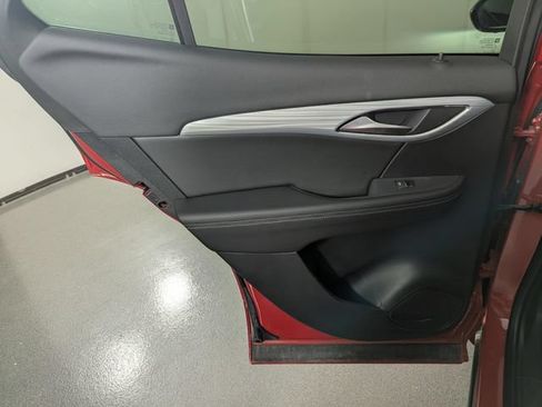 Used 2025 Buick Envision Avenir AWD/4WD image 16