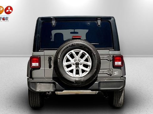 Used 2023 Jeep Wrangler Sport S image 4