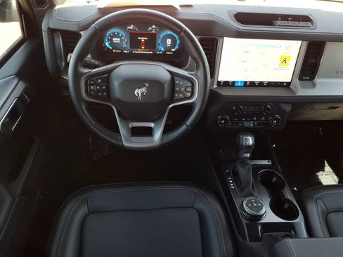 Used 2025 Ford Bronco Outer Banks AWD/4WD image 22