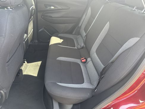 Used 2025 Chevrolet TrailBlazer LT FWD image 21