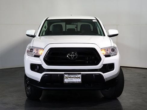 Used 2023 Toyota Tacoma SR AWD/4WD image 9