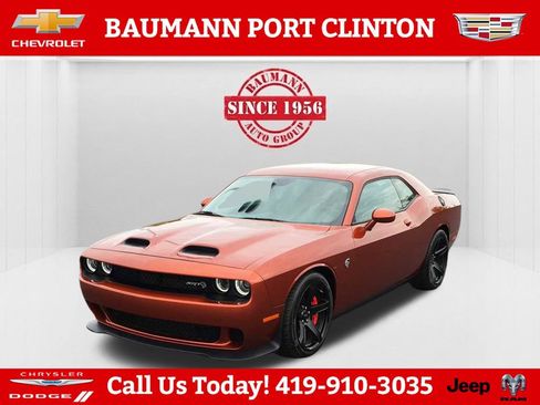 Used 2021 Dodge Challenger SRT Hellcat w/ Plus Package RWD image 9