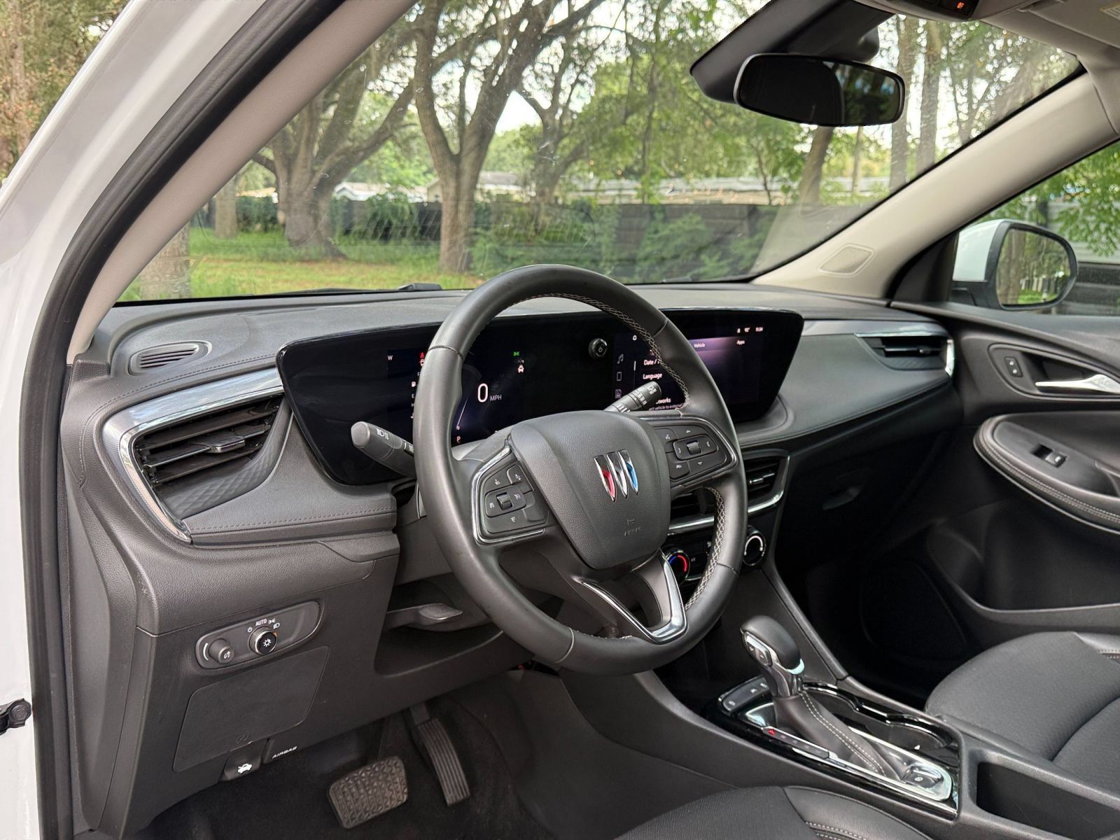 Used 2025 Buick Encore GX Preferred FWD image 30