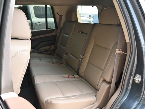 Used 2019 Chevrolet Tahoe LT RWD image 32