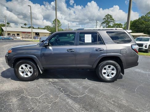 Used 2020 Toyota 4Runner SR5 Premium w/ Moonroof Package image 7