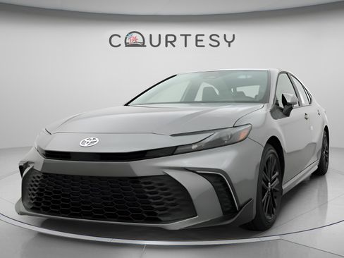 New 2026 Toyota Camry SE FWD image 31