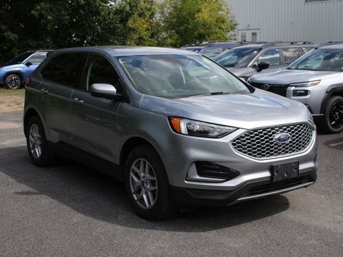 Used 2024 Ford Edge SEL AWD/4WD image 3