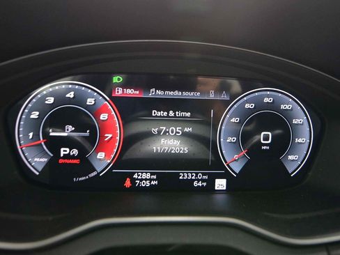 Used 2024 Audi SQ5 Prestige image 13