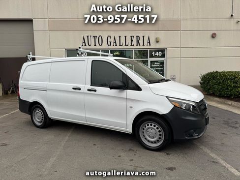 Used 2016 Mercedes-Benz Metris image 1