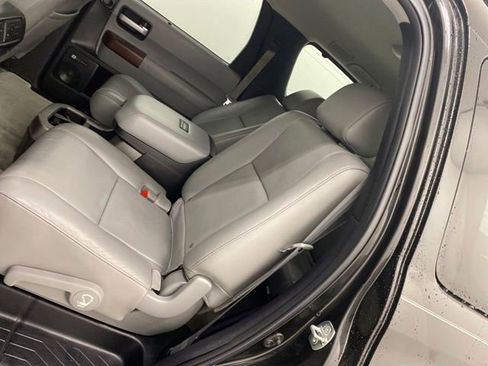 Used 2011 Toyota Sequoia Platinum AWD/4WD image 29