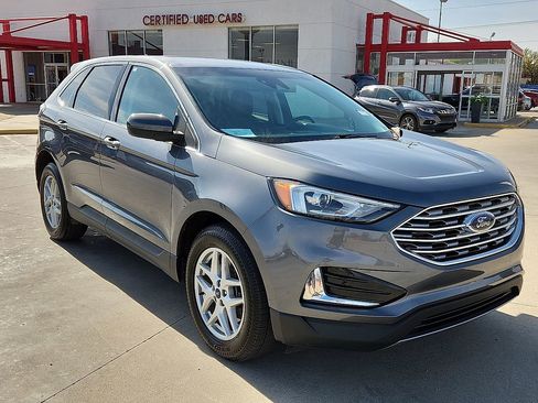Used 2022 Ford Edge SEL image 4