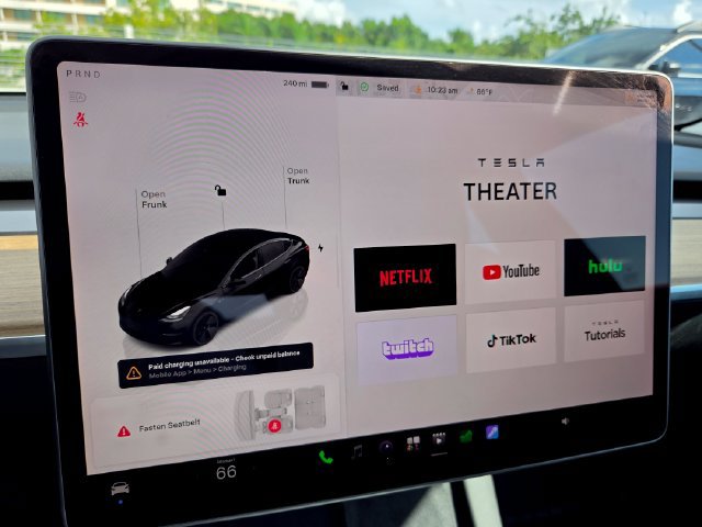 Used 2023 Tesla Model 3 Standard Range RWD image 32