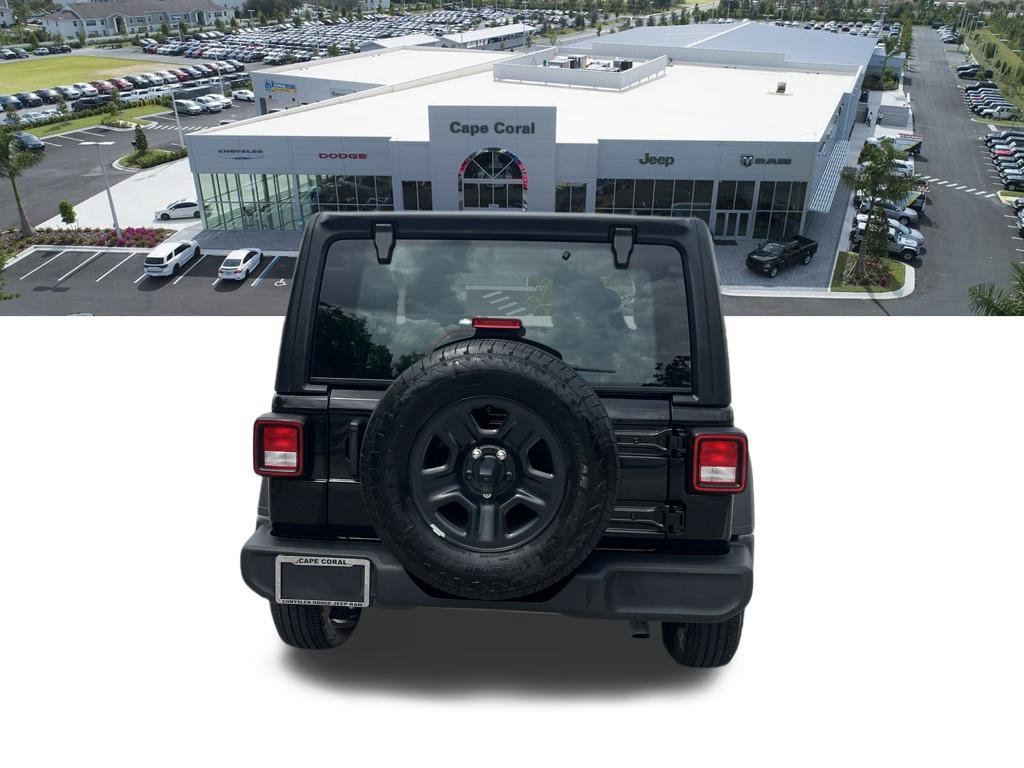 Used 2025 Jeep Wrangler Sport AWD/4WD image 6