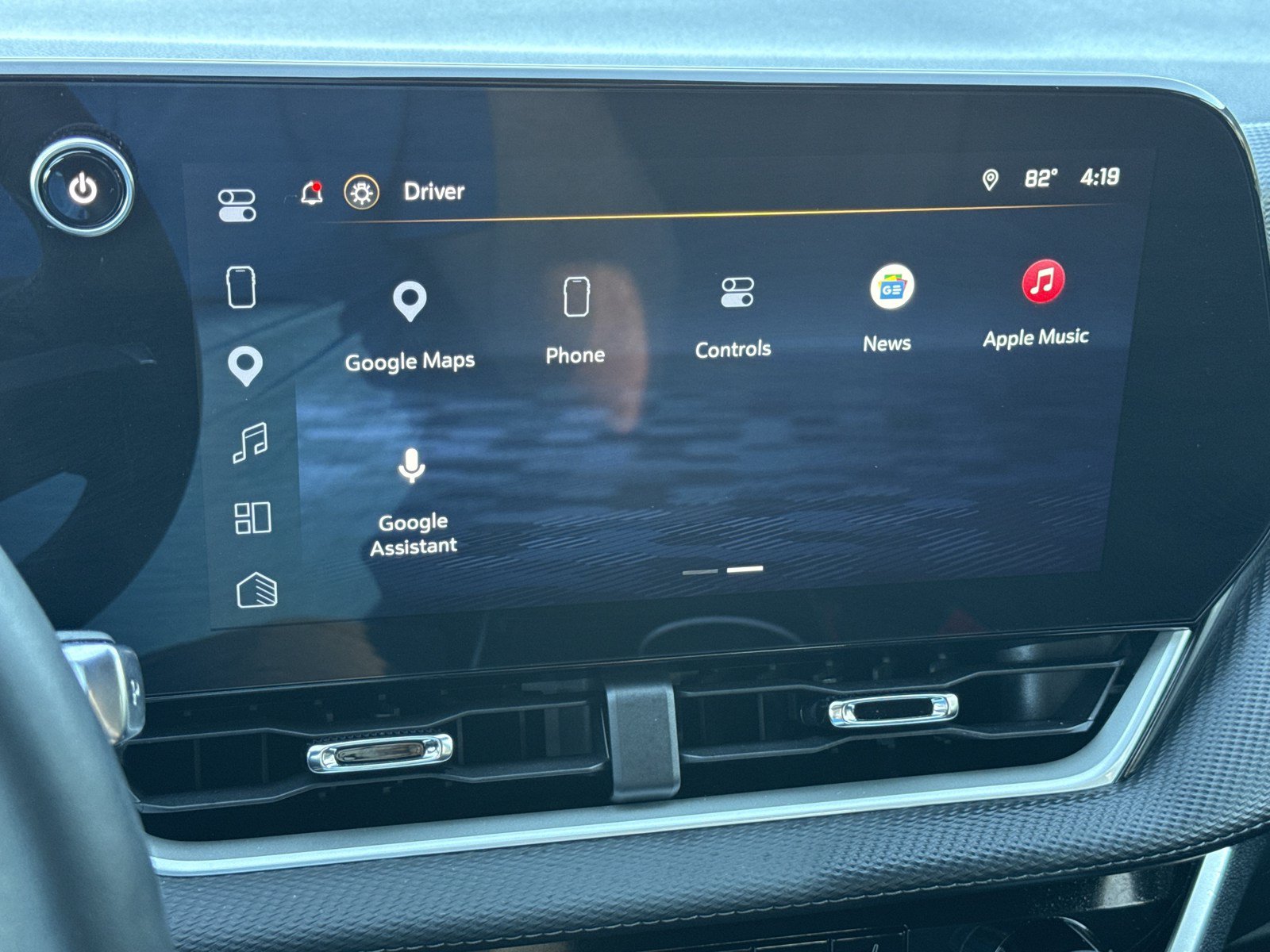 Used 2026 Chevrolet Equinox LT w/ Convenience Package II FWD image 24