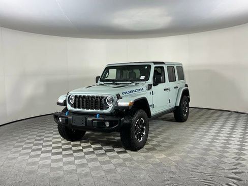 Used 2024 Jeep Wrangler Unlimited Rubicon 4xe image 3