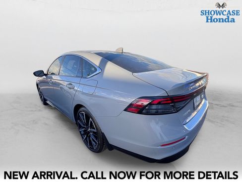 Used 2024 Honda Accord Touring image 4