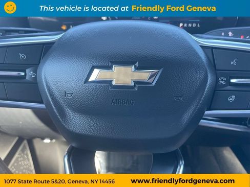 Used 2025 Chevrolet Equinox LT w/ Convenience Package II AWD/4WD image 16