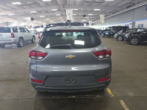 Used 2021 Chevrolet TrailBlazer LS FWD image 4