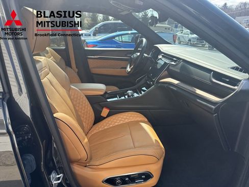 Used 2023 Jeep Grand Cherokee L Summit w/ Advanced Protech Group IV image 49