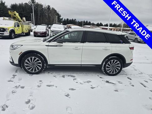 Certified 2023 Lincoln Corsair Reserve w/ Equipment Group 201A image 4