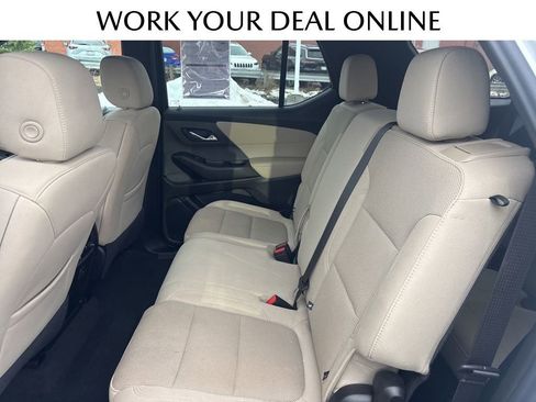 Used 2023 Chevrolet Traverse LS image 19