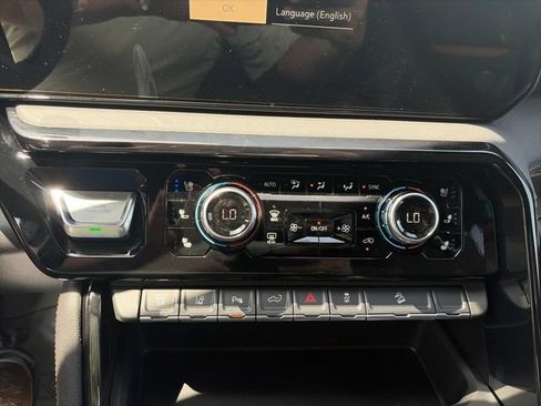 New 2026 GMC Sierra 2500 AT4 w/ AT4 Premium Plus Package AWD/4WD image 23