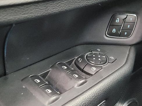 Used 2018 Ford Expedition Max XLT w/ Equipment Group 202A RWD image 27