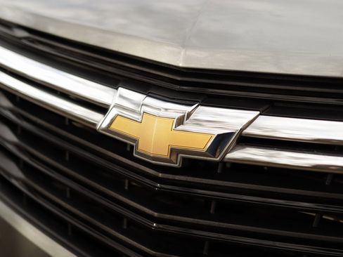 Used 2024 Chevrolet Equinox LT w/ LPO, Floor Liner Package image 31