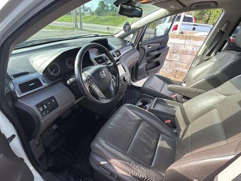 Used 2014 Honda Odyssey Touring image 14