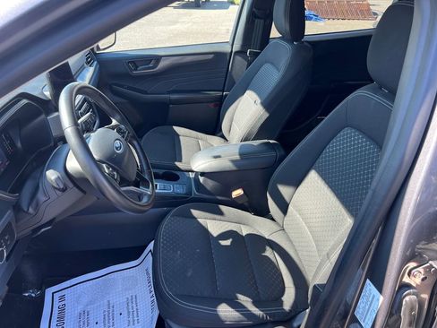 Used 2023 Ford Escape Active AWD/4WD image 12