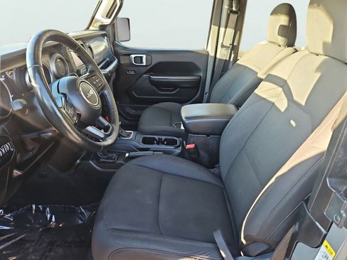 Used 2020 Jeep Wrangler Sport image 30