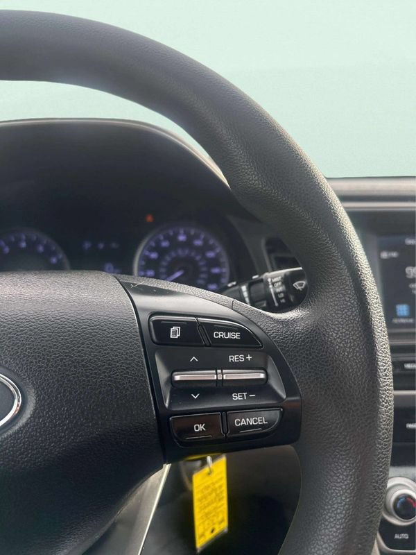 Used 2020 Hyundai Elantra SEL FWD image 29