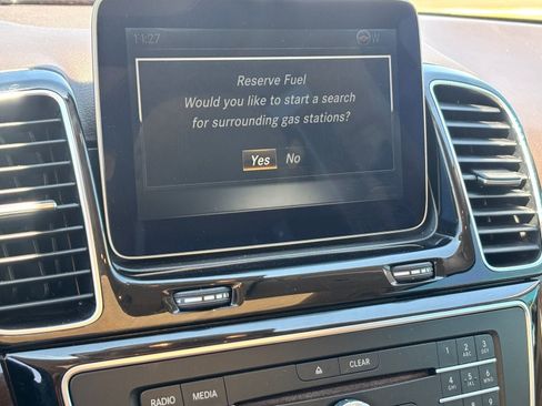 Used 2017 Mercedes-Benz GLE 350 image 22