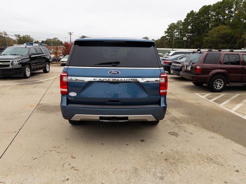 Used 2020 Ford Expedition XLT image 4