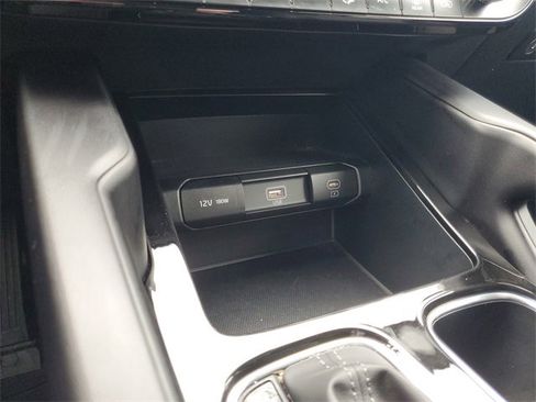 Used 2024 Kia Telluride LX image 25