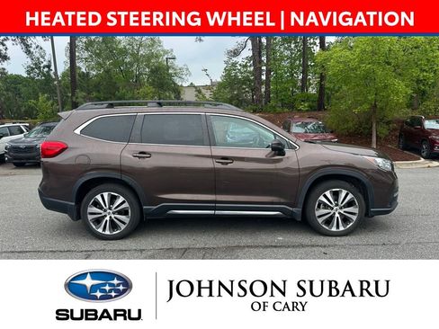 Used 2021 Subaru Ascent Limited w/ Technology Package AWD/4WD image 3