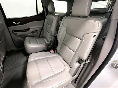 Used 2018 GMC Acadia SLT FWD image 26