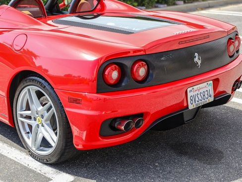 Used 2005 Ferrari 360 Spider RWD image 10
