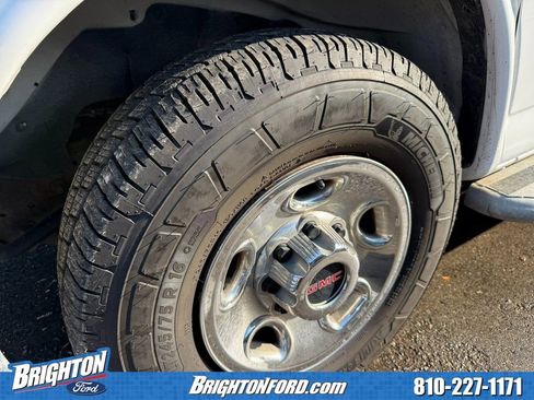 Used 2020 GMC Savana 2500 w/ Driver Convenience Package image 8