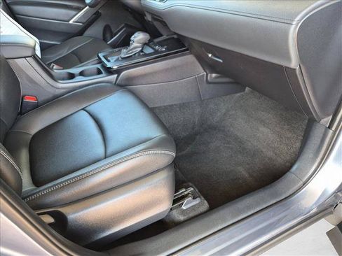 Certified 2026 Toyota Corolla Cross XLE FWD image 15